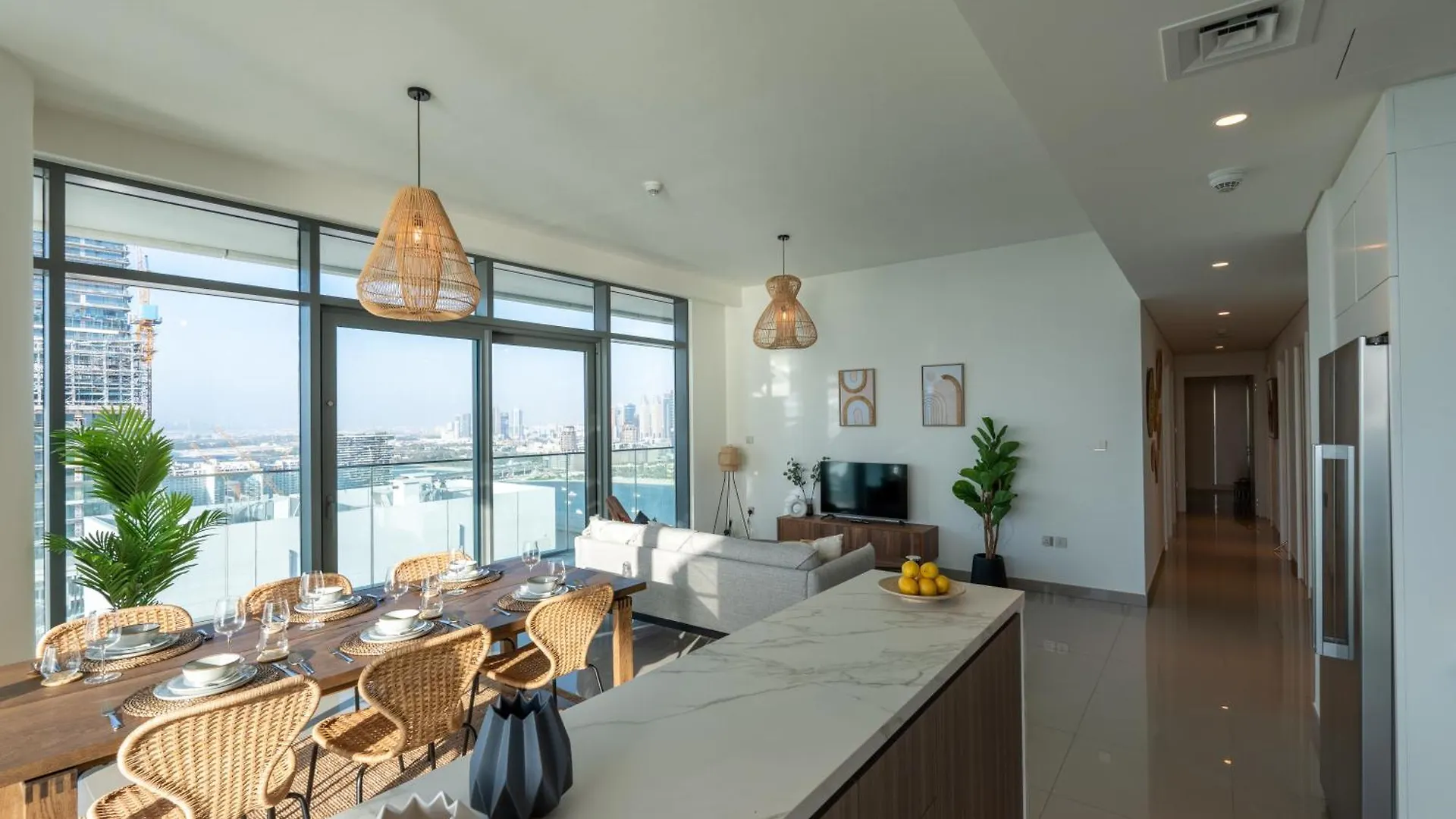 Elegant 3Br Apartment With Private Beach Access Dubaj