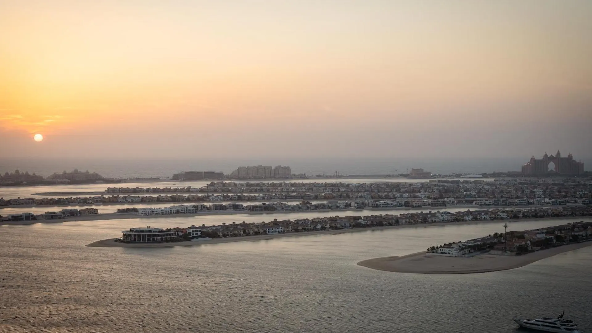 Elegant 3Br Apartment With Private Beach Access Dubaj 0*,